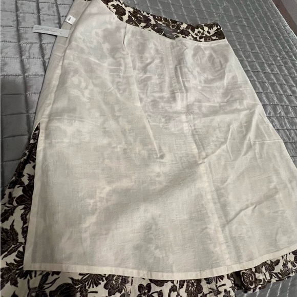 Ann Taylor size 4 brown and cream skirt - Picture 5 of 7